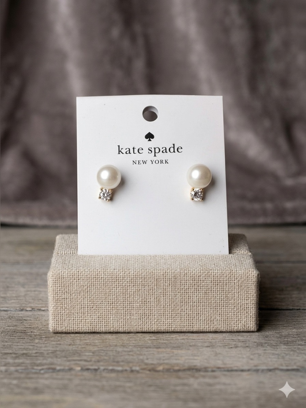 Kate Spade Pearls Of Wisdom Studs Earrings NWT 2248